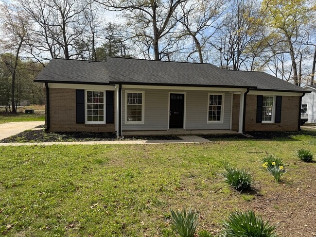 property at 4811 Chaucer Dr