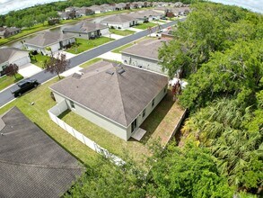 5234 Oakland Lake Cir in Fort Pierce, FL - Building Photo - Building Photo