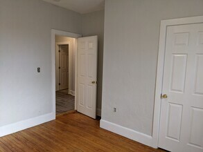25 Hooper St, Unit 2 in Chelsea, MA - Building Photo - Building Photo