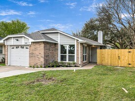 9254 Autumnsong Dr in Houston, TX - Building Photo