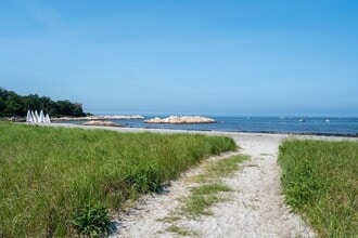 19 Hobart Ln in Cohasset, MA - Building Photo - Building Photo