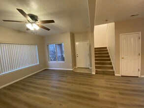 7367 S Geralee Ln in West Jordan, UT - Foto de edificio - Building Photo