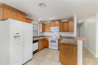 589 Clarke St in Cocoa, FL - Building Photo - Building Photo