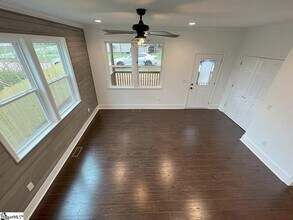 305 Averill St in Greenville, SC - Building Photo - Building Photo