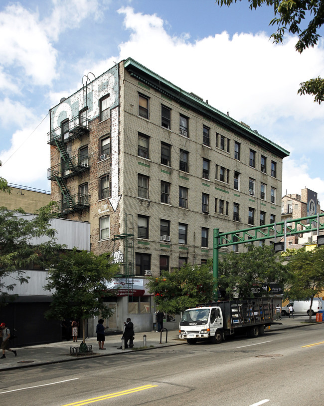101-105 Delancey St in New York, NY - Building Photo - Building Photo