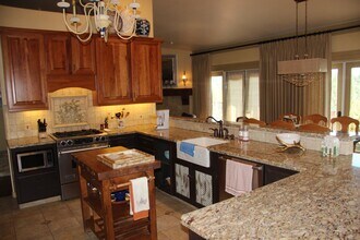 14304 Lake Vista Dr in Sonora, CA - Building Photo - Building Photo