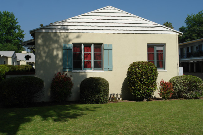 521 N Marengo Ave in Pasadena, CA - Foto de edificio - Building Photo