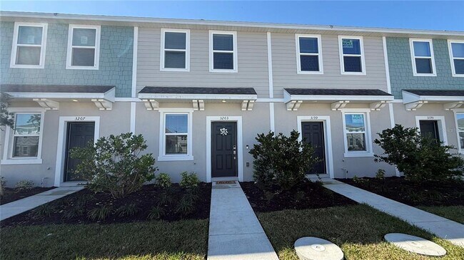 property at 3203 Skyline Lp