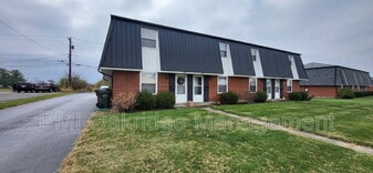 460 Heather St in Englewood, OH - Building Photo