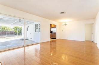 7916 Limerick Ave in Los Angeles, CA - Building Photo - Building Photo