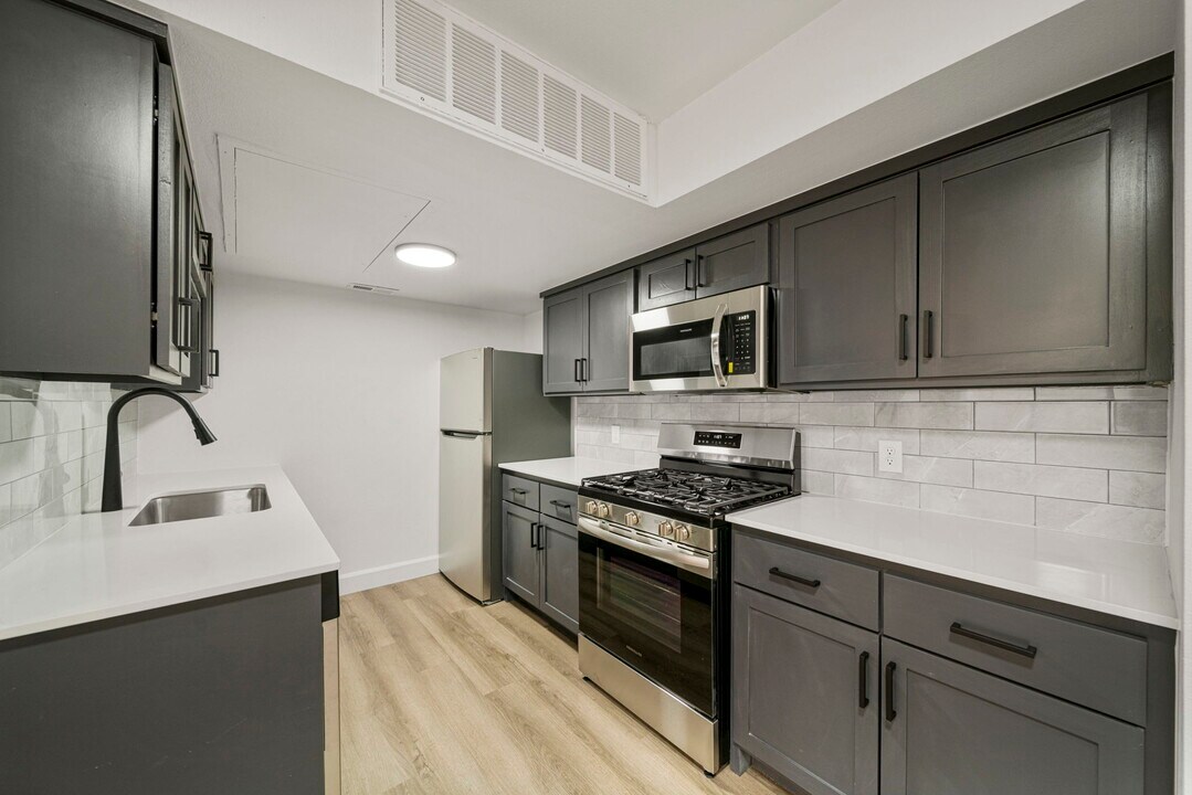 4525 E 31st St, Unit 72 in Tulsa, OK - Building Photo