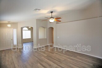 8023 W Melinda Ln in Peoria, AZ - Building Photo - Building Photo