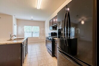 10120 Crescendo Ln in Austin, TX - Building Photo - Building Photo