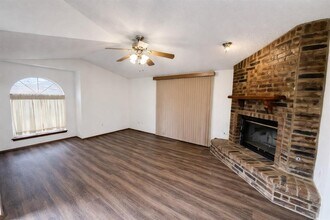 2138 Lonnie Ln in Oklahoma City, OK - Building Photo - Building Photo