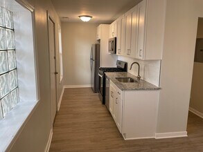 2677 N Lincoln Ave, Unit 3R in Chicago, IL - Building Photo - Building Photo