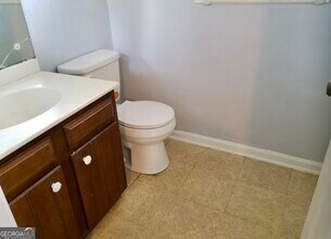 1172 Forest Villa Dr NW in Conyers, GA - Building Photo - Building Photo