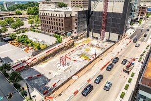 Paramount Tower in Nashville, TN - Building Photo