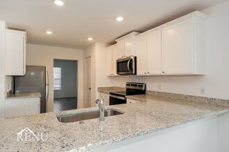 14016 Brandy Gilley Ln in Elgin, TX - Building Photo - Building Photo