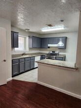 7124 Golden Dale Ct in Cypress, TX - Building Photo - Building Photo