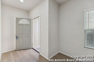 7356 Misty Ridge Dr in Converse, TX - Foto de edificio - Building Photo