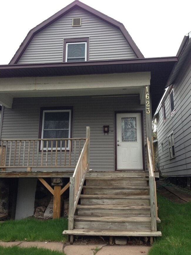 1623 E 5th St in Duluth, MN - Building Photo - Building Photo
