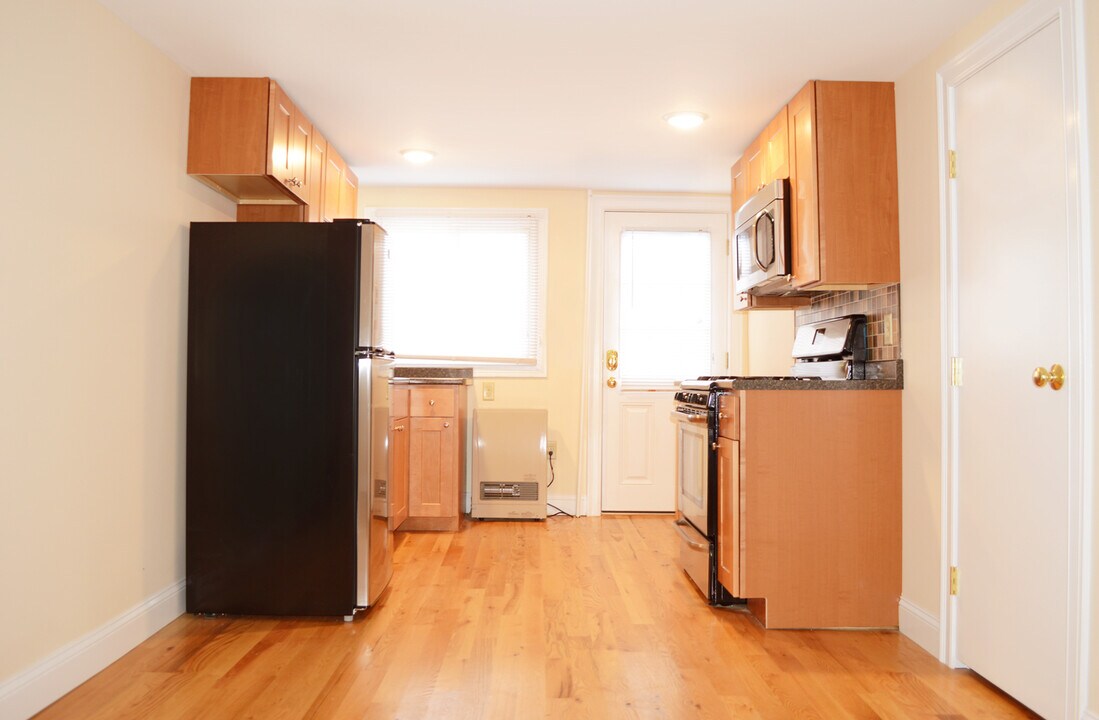 153 North St-Unit -1 in Burlington, VT - Foto de edificio