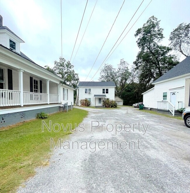 302 Cedar St in Carrollton, GA - Building Photo - Building Photo