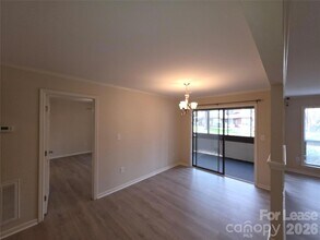 7325 Winery Ln in Charlotte, NC - Building Photo - Building Photo