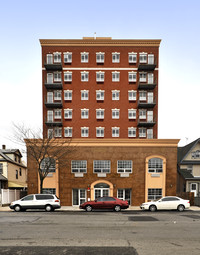 91-12 175th St in Jamaica, NY - Building Photo - Building Photo