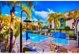 8787 Tribeca Cir in San Diego, CA - Building Photo