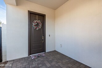 4810 E Helena Dr in Scottsdale, AZ - Building Photo - Building Photo