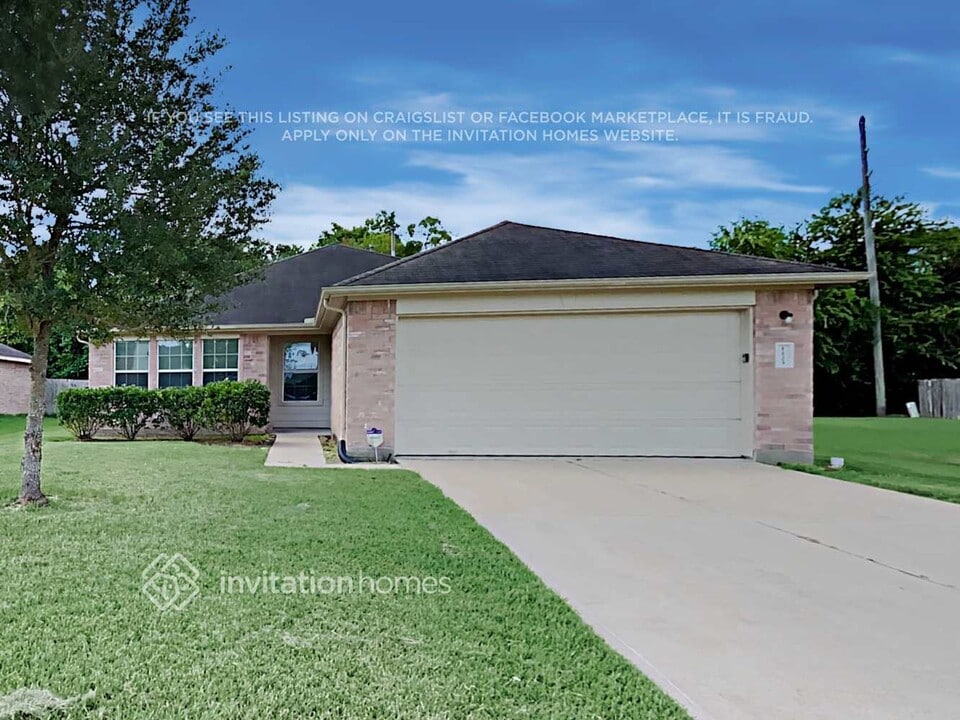 1123 S Teal Estates Cir in Fresno, TX - Building Photo