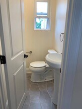 28 Cherry St, Unit 2 in Somerville, MA - Building Photo - Building Photo