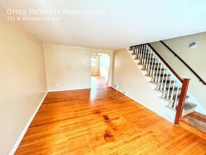 225 W Washington Ave in Clifton Heights, PA - Building Photo - Building Photo