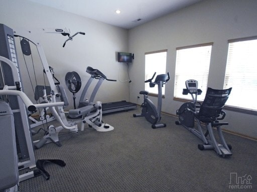 413 NE Adams Dairy Pkwy in Blue Springs, MO - Building Photo - Building Photo