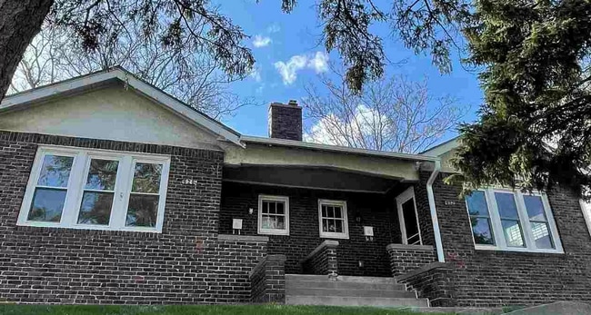 property at 824 S 50th St