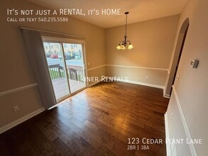 123 Cedar Point Ln in Harrisonburg, VA - Building Photo - Building Photo