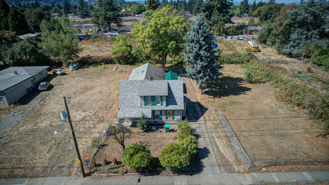 145 NE 99th Ave in Portland, OR - Building Photo - Building Photo