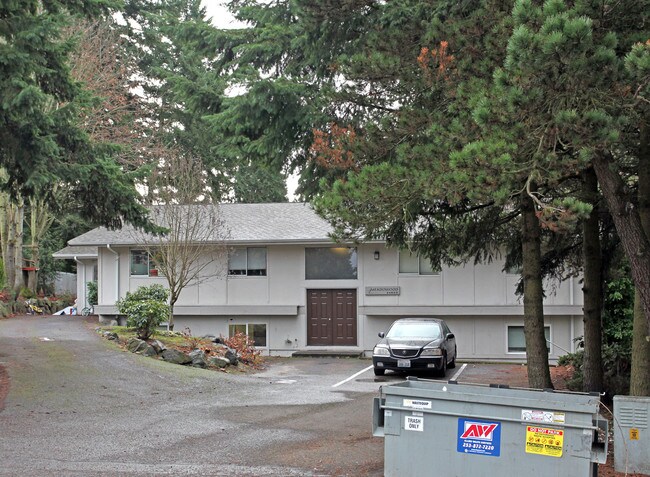 Meadowood Apartments in Kent, WA - Foto de edificio - Building Photo