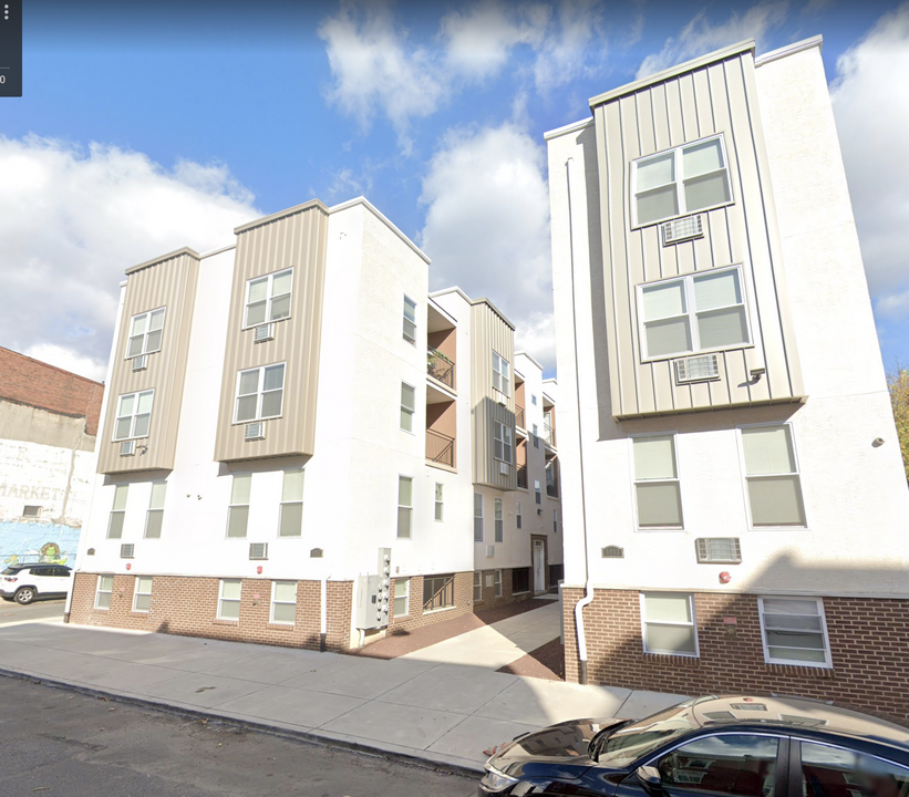 1913 Cecil B Moore Ave in Philadelphia, PA - Building Photo