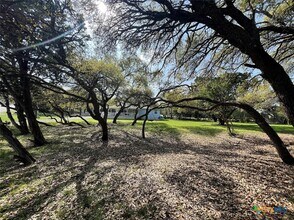 685 Eastview Dr in Canyon Lake, TX - Building Photo - Building Photo