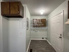 617 Maplewood Dr in Bonaire, GA - Building Photo - Building Photo