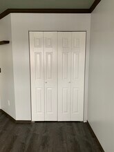 10276 Jamestown Dr in Anchorage, AK - Building Photo - Building Photo