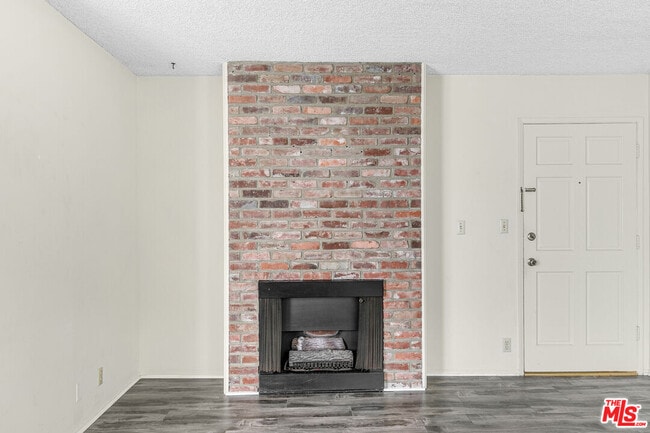 1811 Parnell Ave in Los Angeles, CA - Building Photo - Building Photo