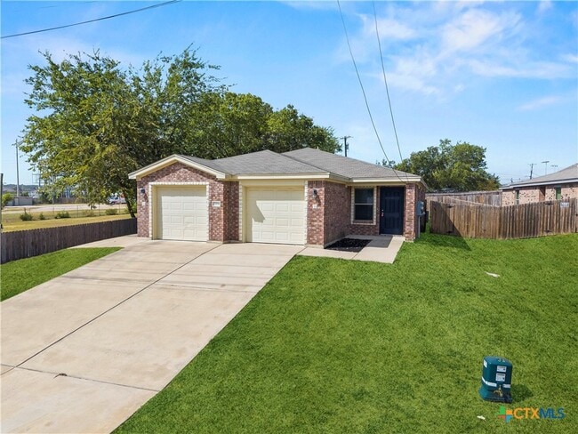 property at 2204 Indian Trail