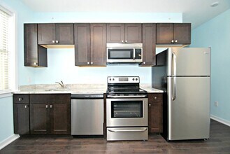 1532-36 Ingersoll St in Philadelphia, PA - Building Photo - Building Photo