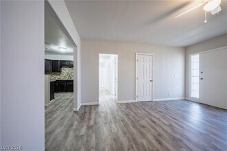 343 Tungsten St in Henderson, NV - Building Photo - Building Photo