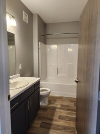 Jefferson Heights Apartments, LLC in Sioux Falls, SD - Building Photo - Building Photo