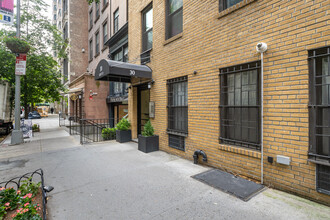 30 East 22nd Street in New York, NY - Building Photo - Building Photo