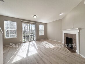 3491 SE Pepperwood Way in Hillsboro, OR - Building Photo - Building Photo